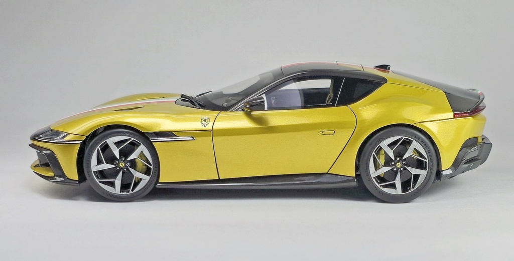 KITBOX-PZY - 1/24 FERRARI 12 CILINDRI BERLINETTA