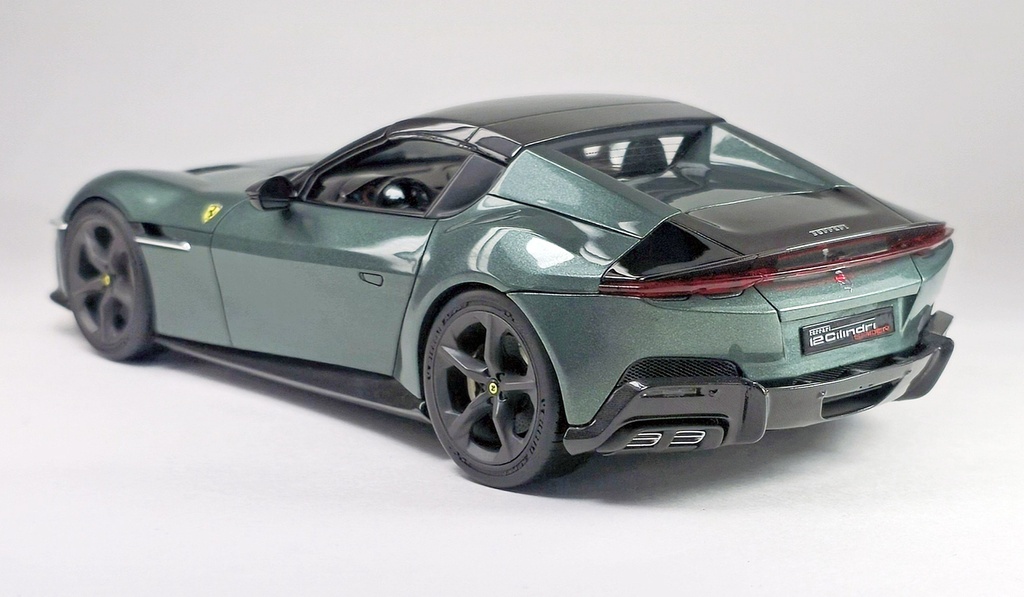 KITBOX-PZY - 1/24 FERRARI 12 CILINDRI BERLINETTA