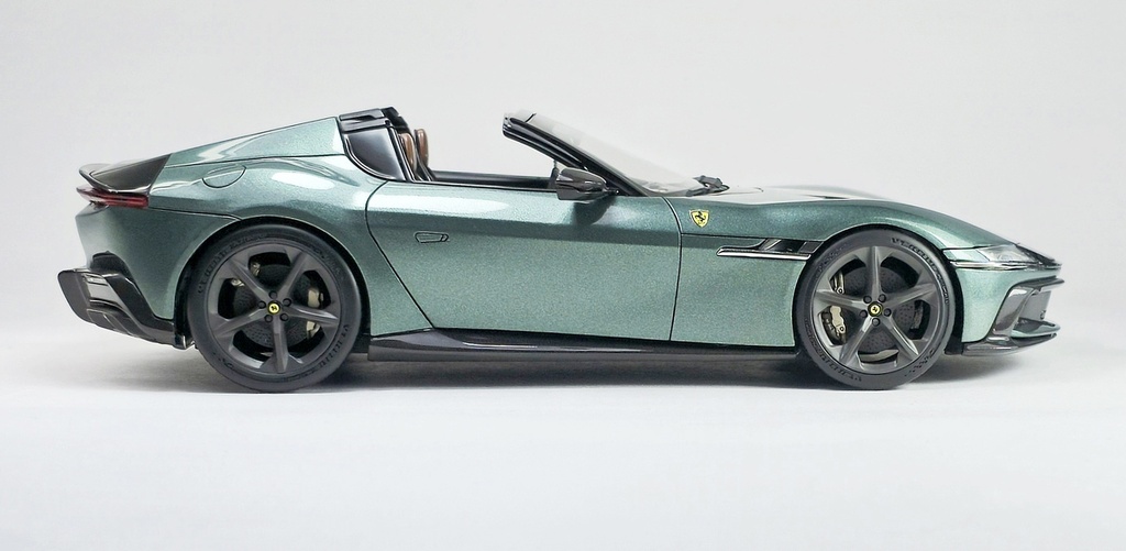KITBOX-PZY - 1/24 FERRARI 12 CILINDRI BERLINETTA