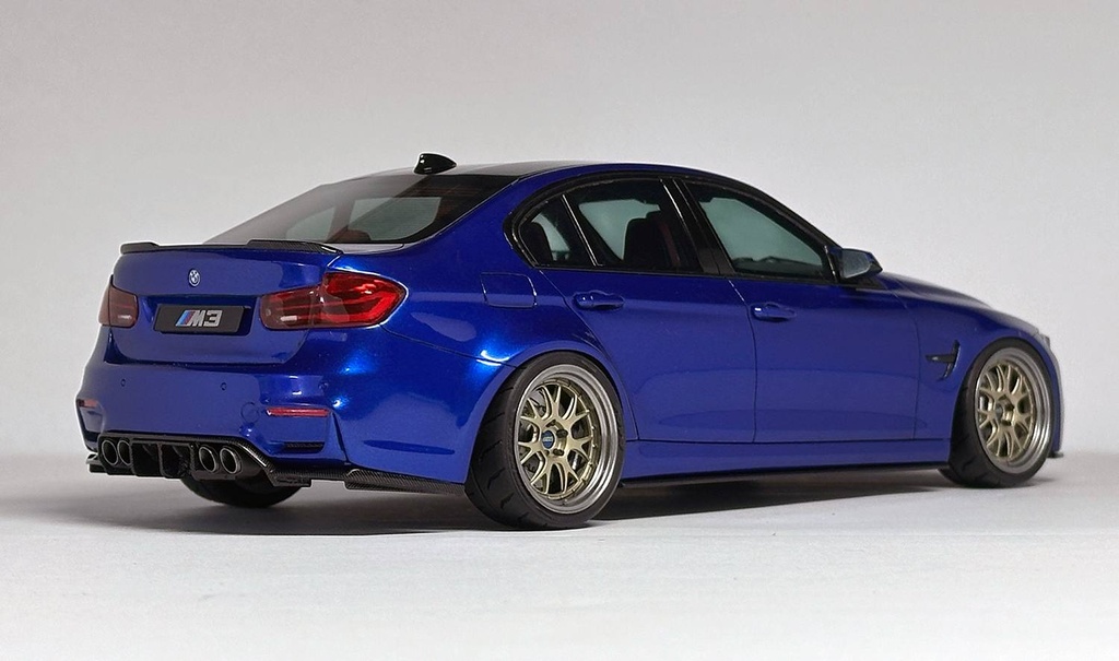 KITBOX-PZY - 1/24 BMW M3 (F80) DELUXE EDITION