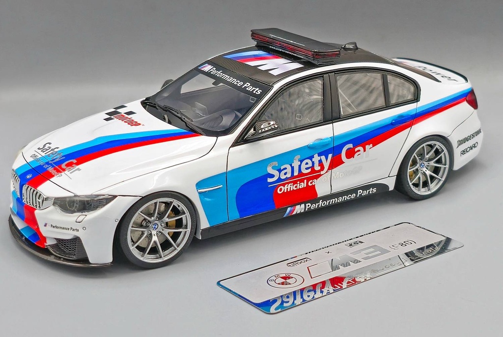 KITBOX-PZY - 1/24 BMW M3 (F80) DELUXE EDITION
